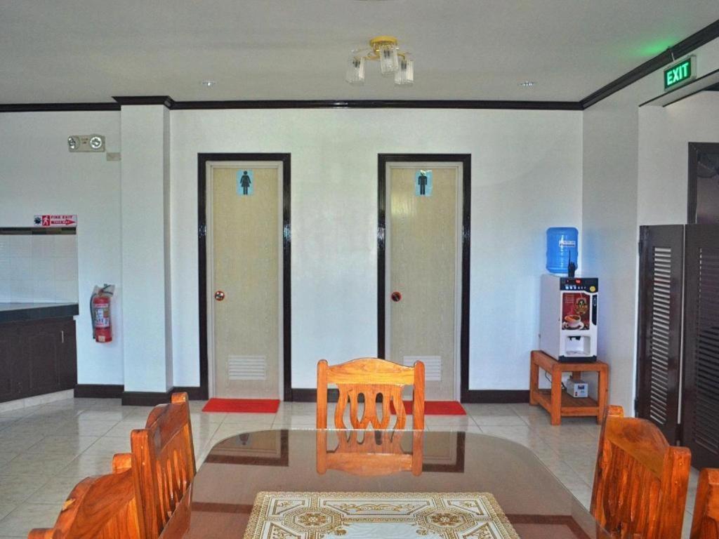 Mayon Backpackers Hostel Legazpi Exterior photo