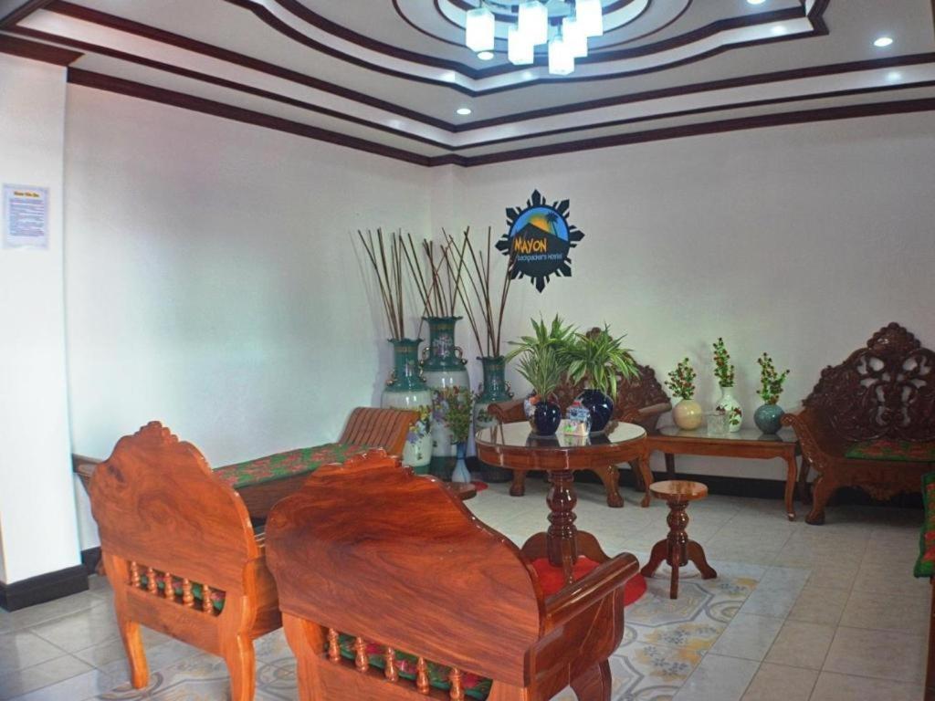 Mayon Backpackers Hostel Legazpi Exterior photo