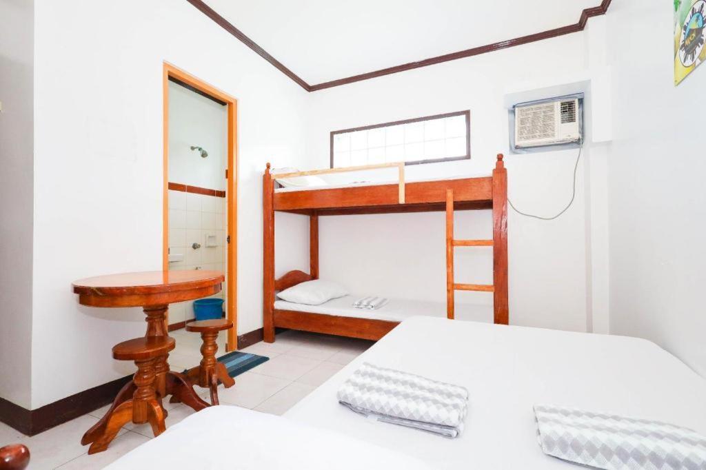 Mayon Backpackers Hostel Legazpi Exterior photo