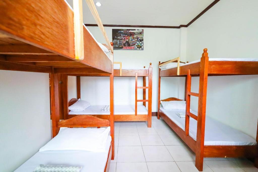 Mayon Backpackers Hostel Legazpi Exterior photo