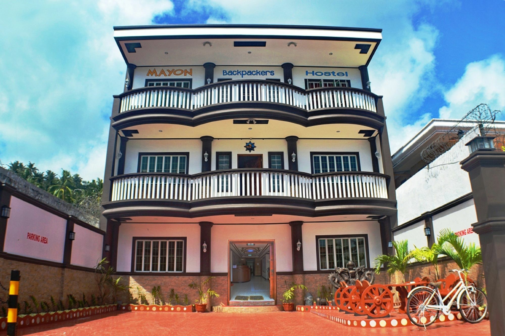Mayon Backpackers Hostel Legazpi Exterior photo